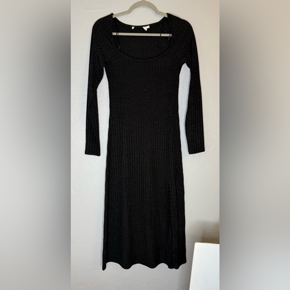 ASTR The Label Knit Midi Dress Black Long Sleeve Scoop Neck Slit NEW Size Small - Picture 2 of 11